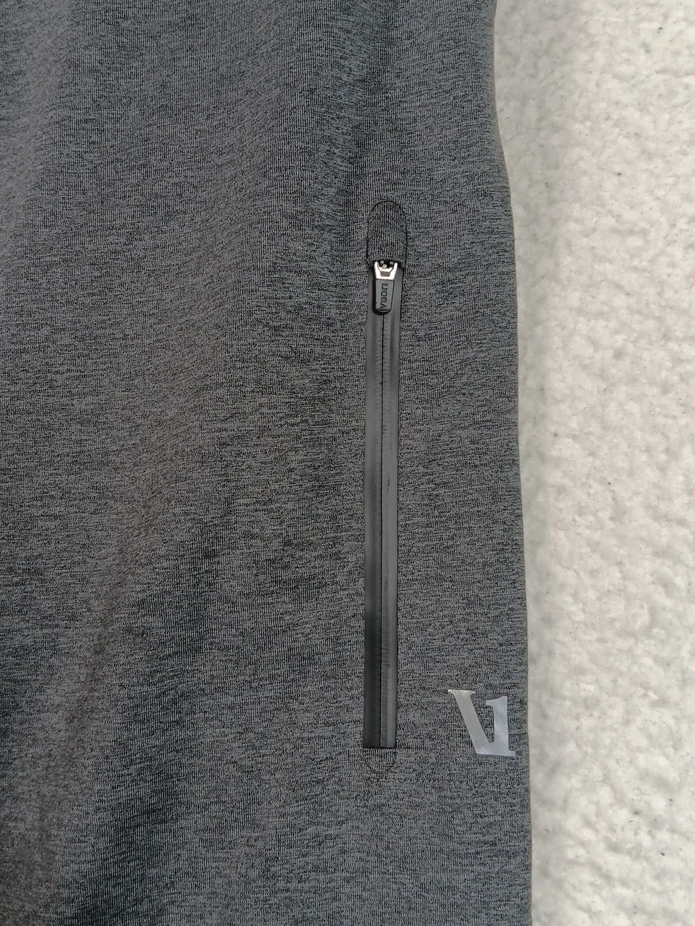 Vuori Pants Mens XL Heathered Charcoal Sunday Performance Jogger Athletic Slim